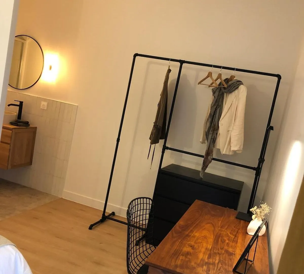 Gite Maison Appartement Thurins Holiday home