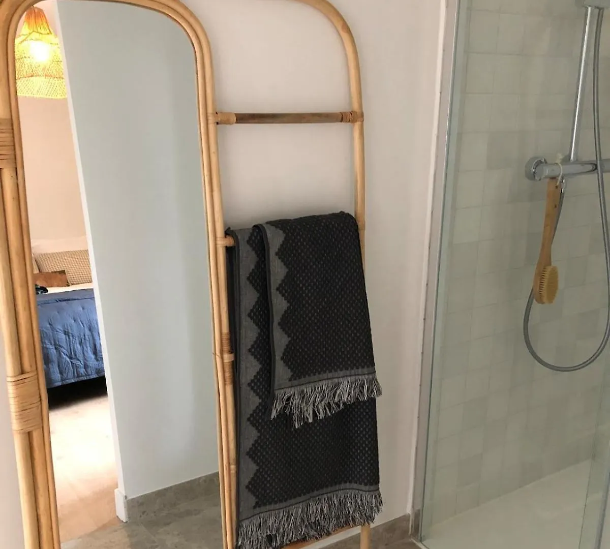 Gite Maison Appartement Thurins Holiday home